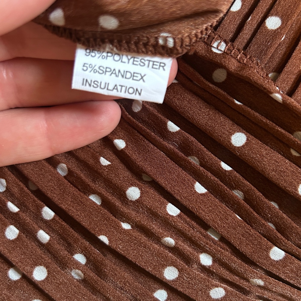 Brown Polka Dot Pleated Skirt - Picture 10 of 10